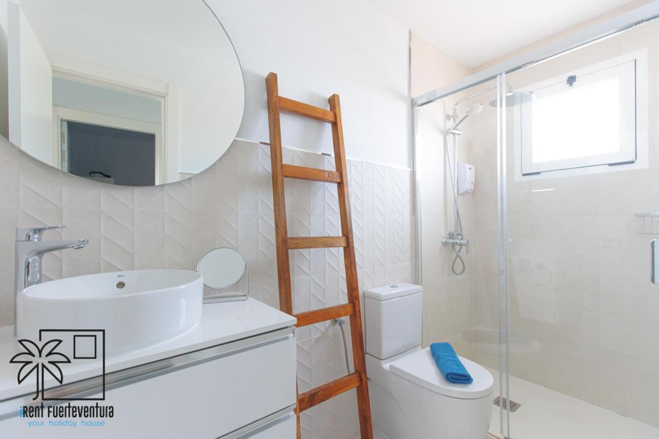 Hola Bent Pool And Terrace Irent Fuerteventura Appartement Corralejo